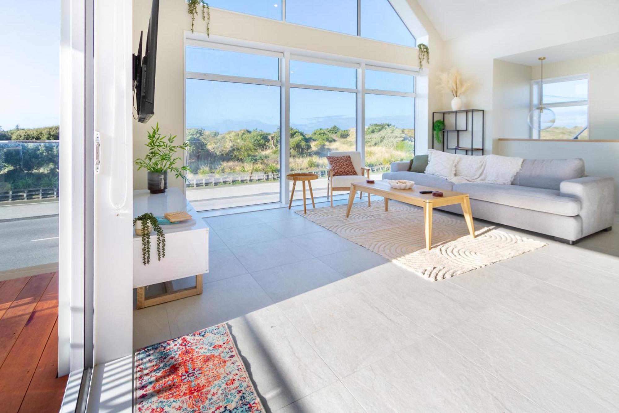 Luxury Beachside Living Elegant 3-Bedroom Haven 基督城 外观 照片
