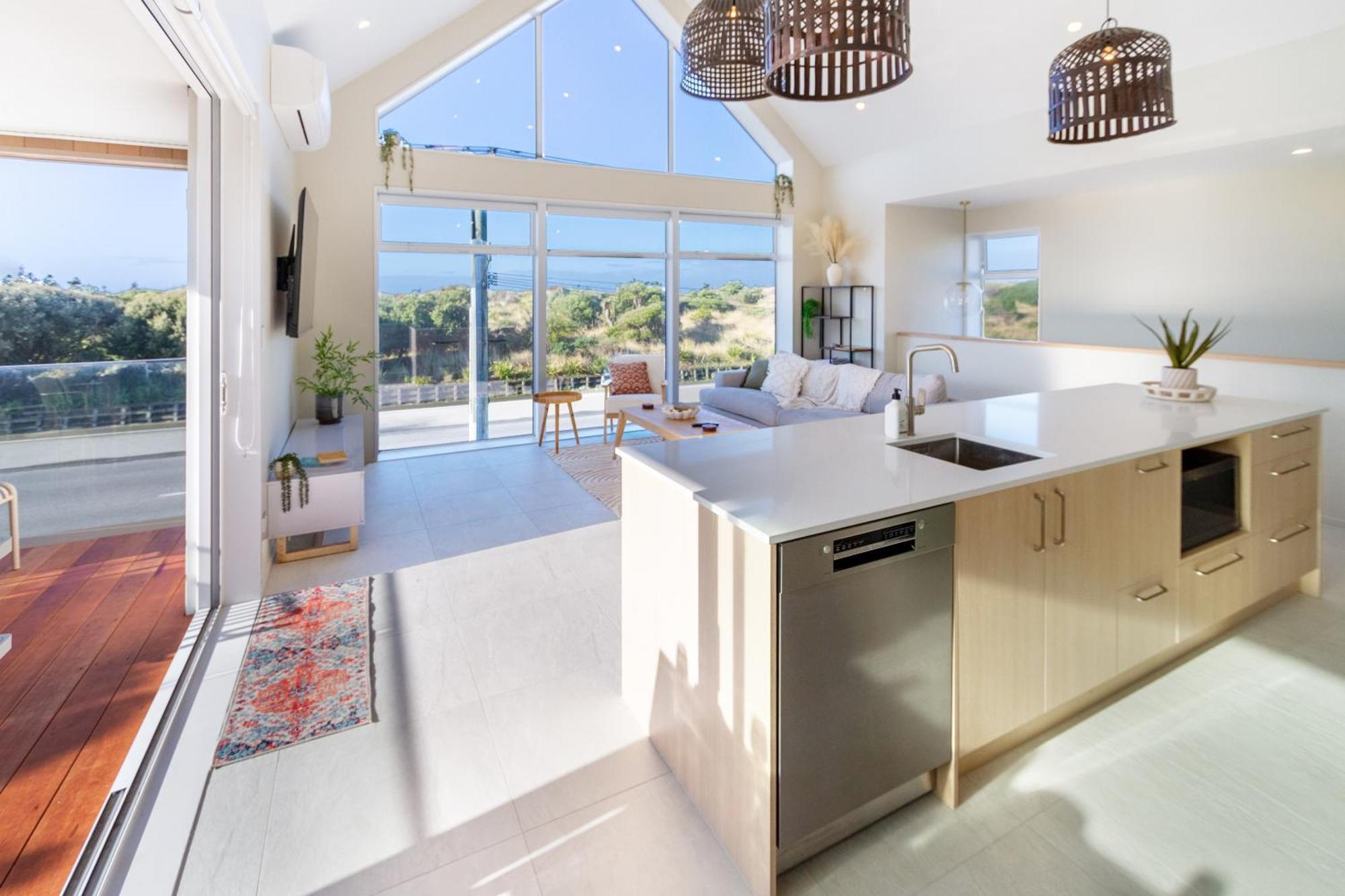 Luxury Beachside Living Elegant 3-Bedroom Haven 基督城 外观 照片